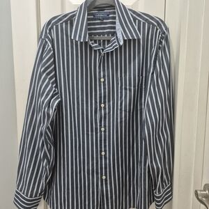 Croft & Barrow Men's Striped Blue Shirt Two Toned Cuffs Button Down Size L